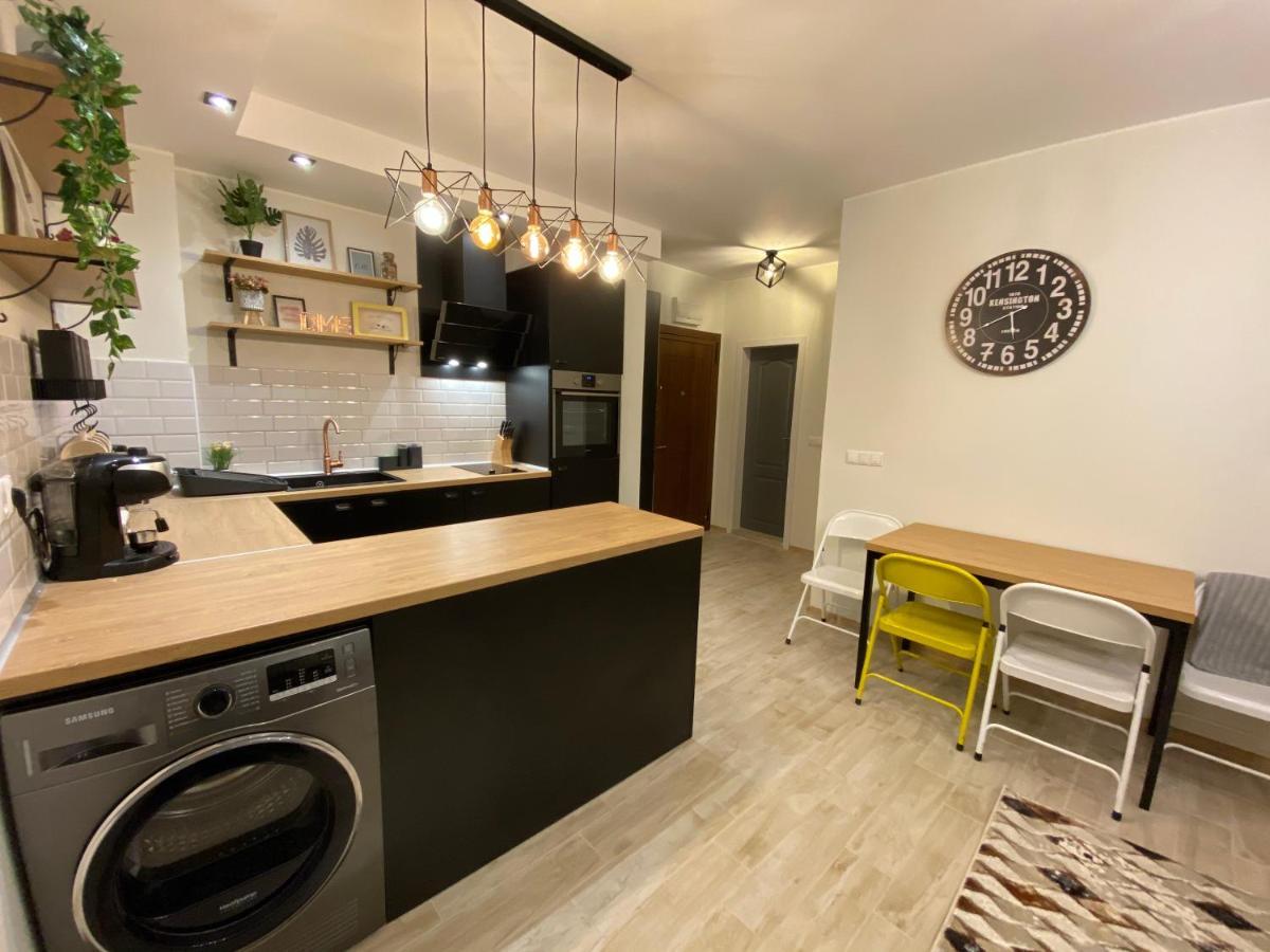 Habitat Sea View Apartment Varna Exterior photo